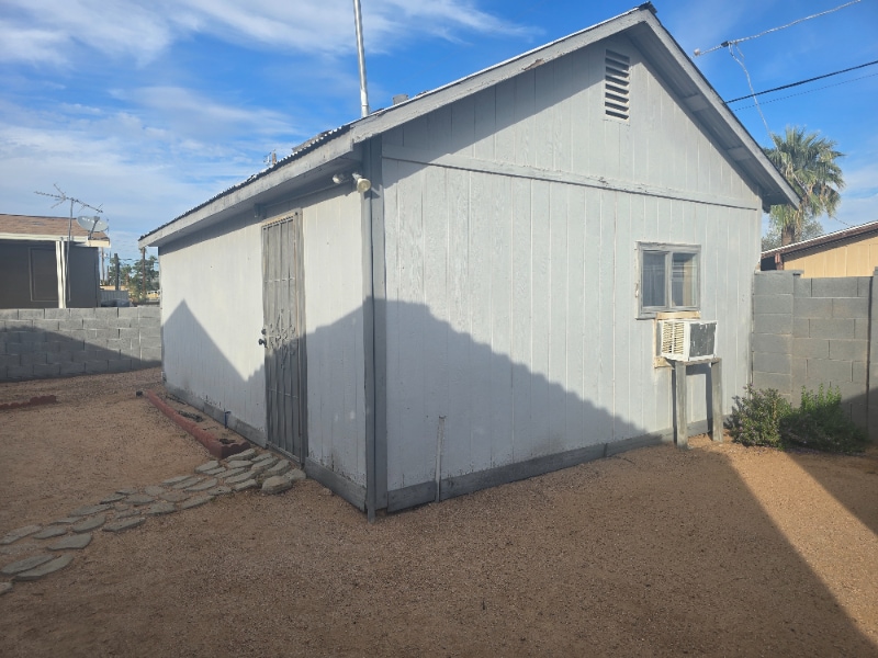 Building Photo - 425 S 98th Pl