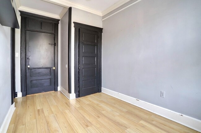 Building Photo - 388 Baldwin Ave