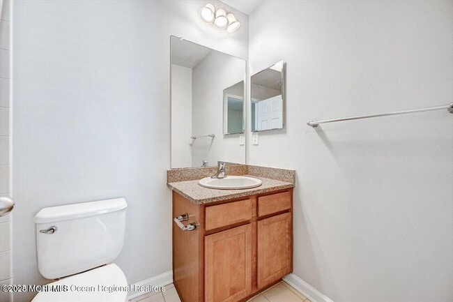 Building Photo - 245 Chickadee Ct