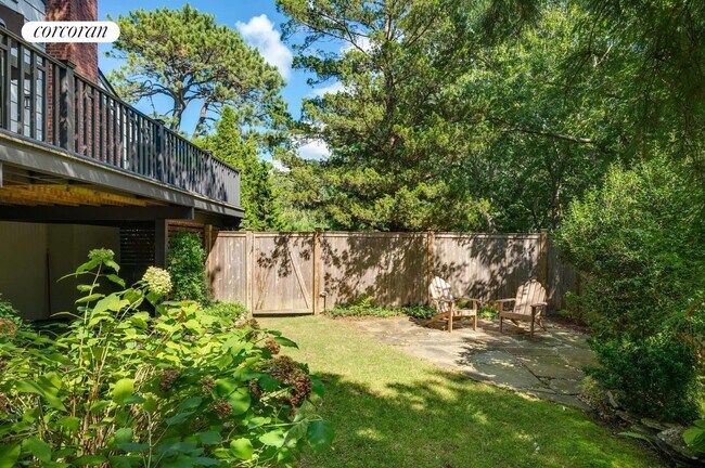 Building Photo - 94 Ridge Rd W