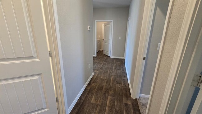 Building Photo - 313 Charles Trl