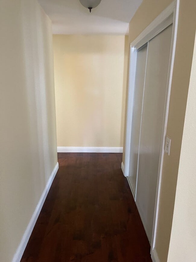 Building Photo - SPRING VALLEY LAKE 3 BEDROOM