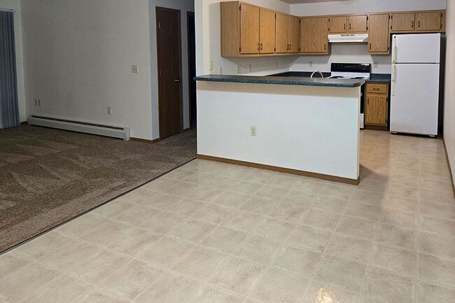 Building Photo - GREENVILLE GATES