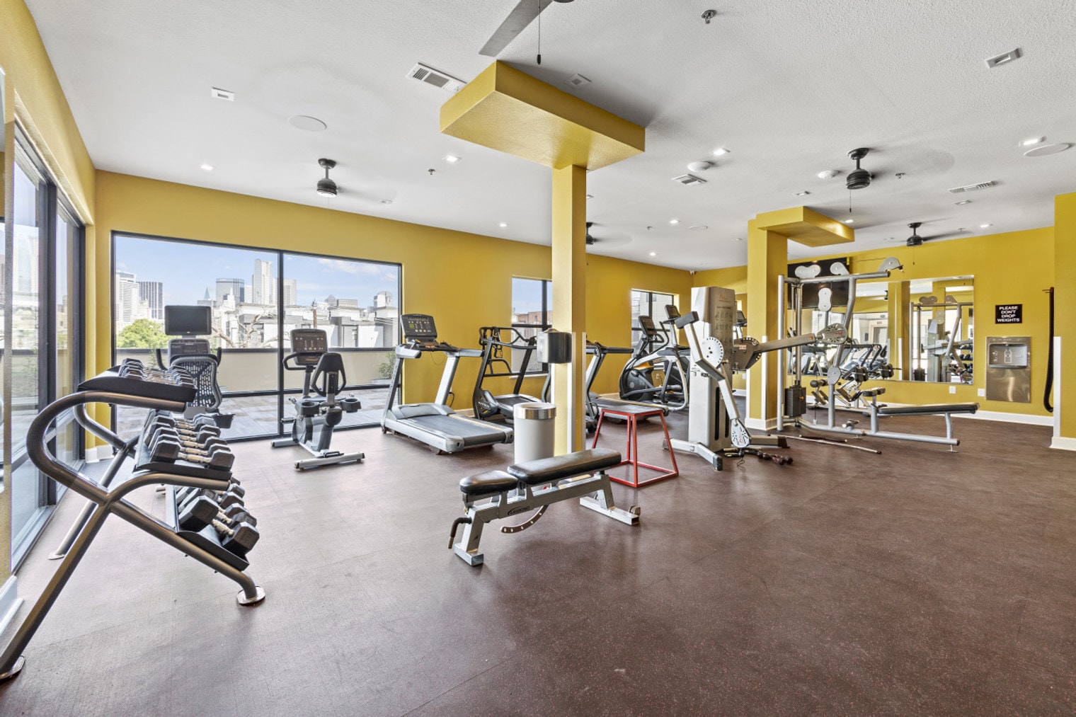 Building Photo - 1812 Hickory St