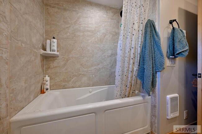 Building Photo - 7243 Ards Rd