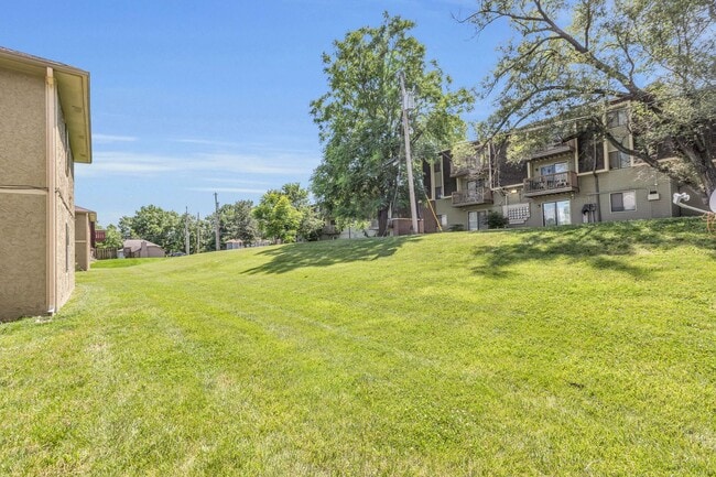 Building Photo - 8626 Lane Ave