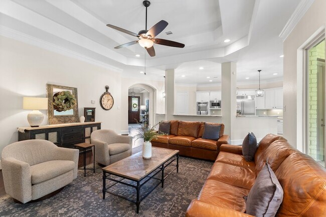 Building Photo - 5006 Newport Ct