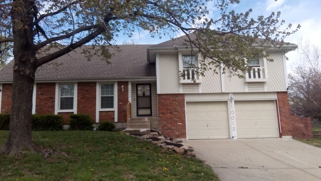 Building Photo - 10013 N Harrison Dr