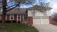 Building Photo - Coming Soon!! Large Family SF Newly Renova...