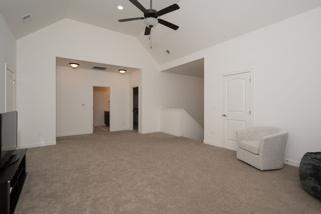 Building Photo - **LIKE NEW EXECUTIVE HOME IN A CUL-DE-SAC ...