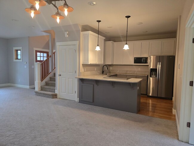 Building Photo - Live In Pine Meadow village