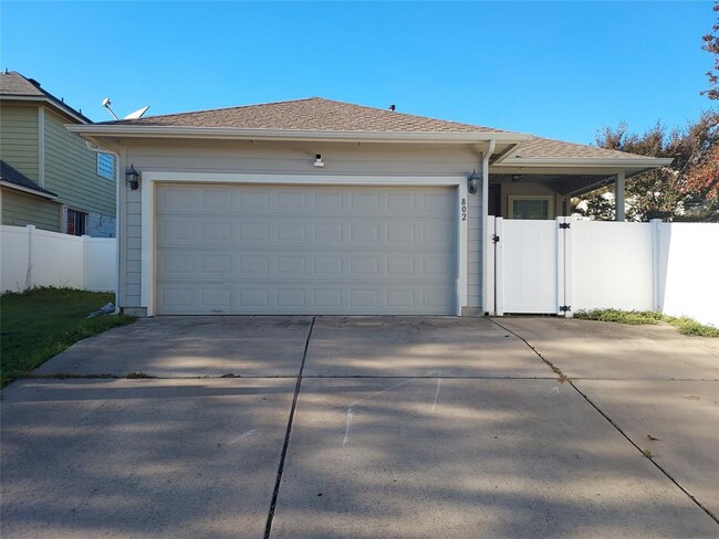 Building Photo - 802 Bull Creek Pkwy