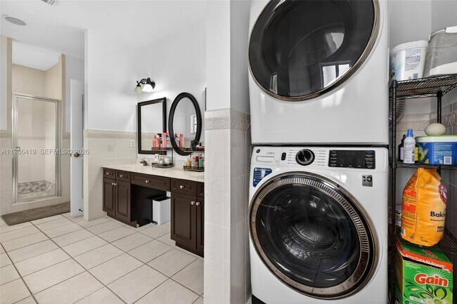 Building Photo - 15874 SW 138th Terrace