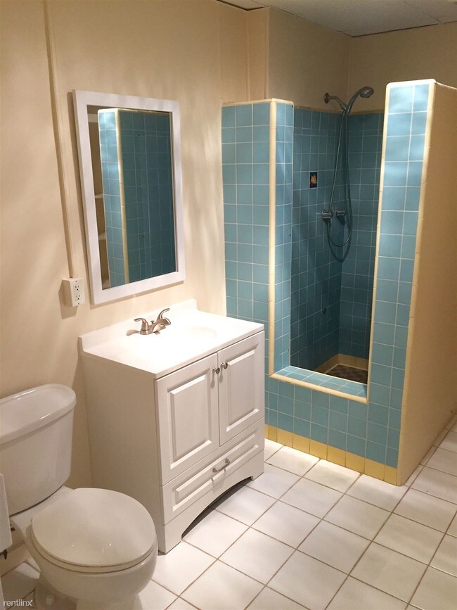 Building Photo - 3 br, 1 bath House - 1547 Alencastre St.