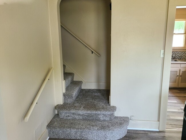 Building Photo - AVAILABLE SOON!