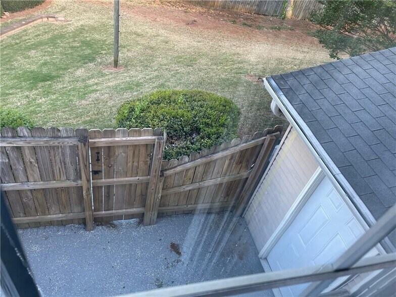 Building Photo - 407 Northdale Ct