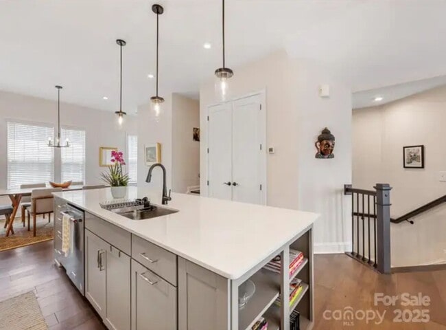 Building Photo - 5018 Harrowsmith Ln