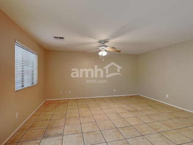 Building Photo - 443 S Sabrina