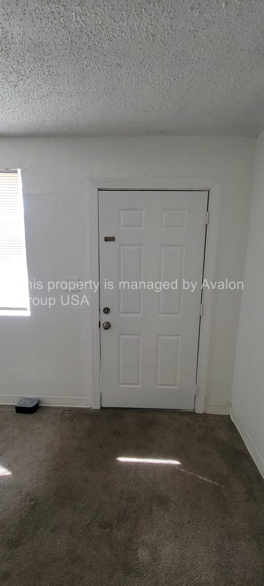 Building Photo - 745 Pippin St