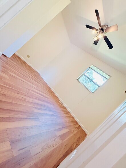 Building Photo - 2904 Stork Ct