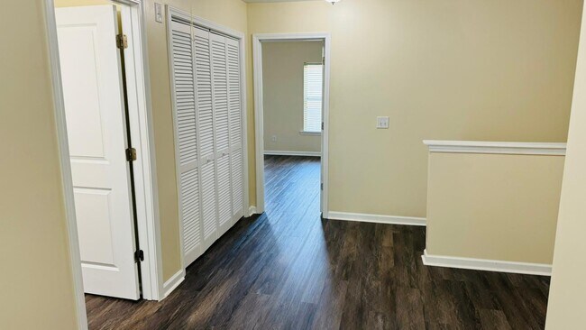 Building Photo - 1523 Brookmere Way