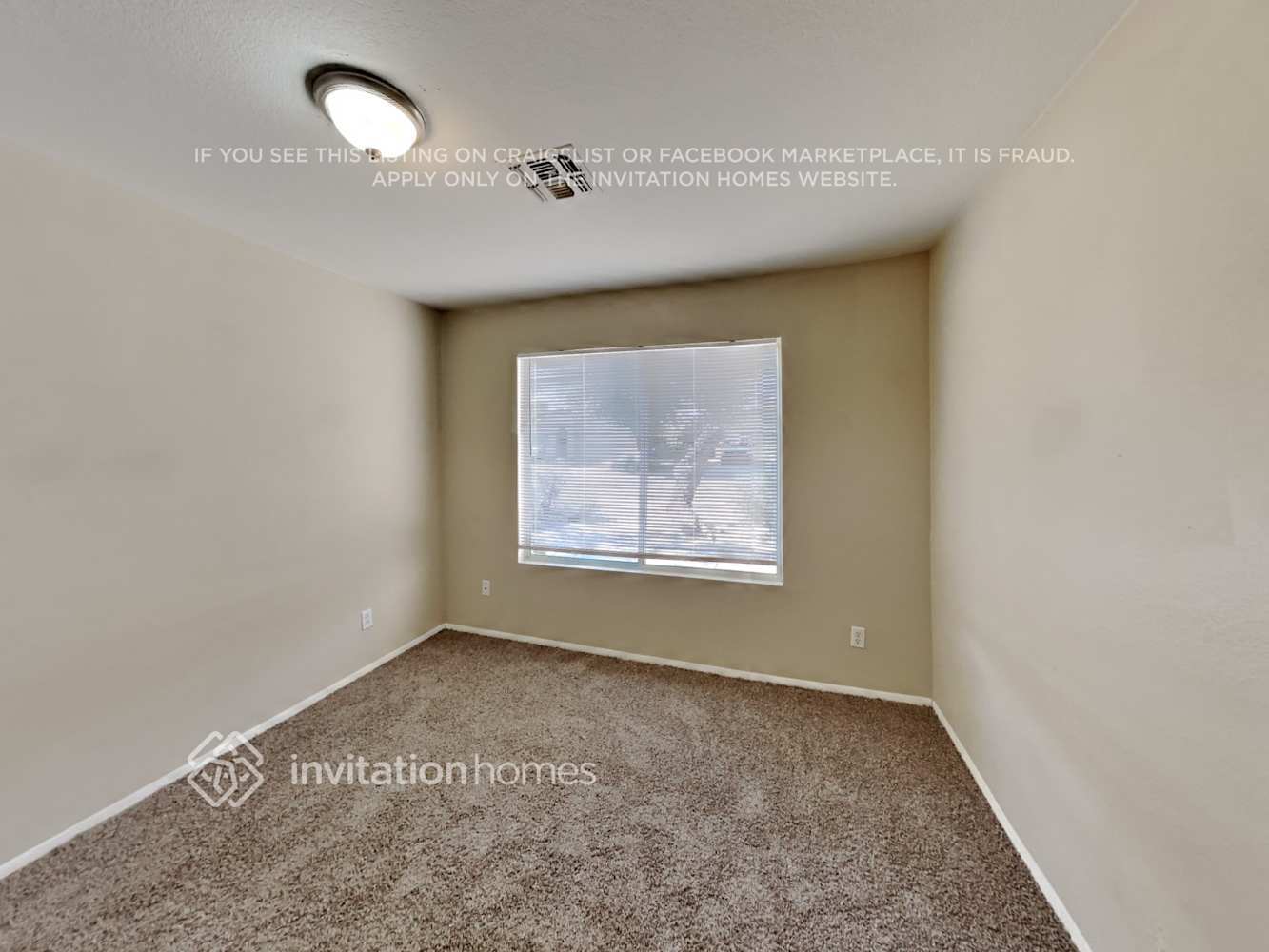 Building Photo - 8719 W Bobby Lopez Dr