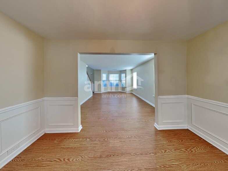 Building Photo - 3073 Running River Ct