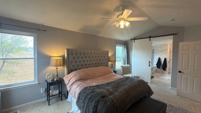 Building Photo - Great Furnished House In Fort Collins