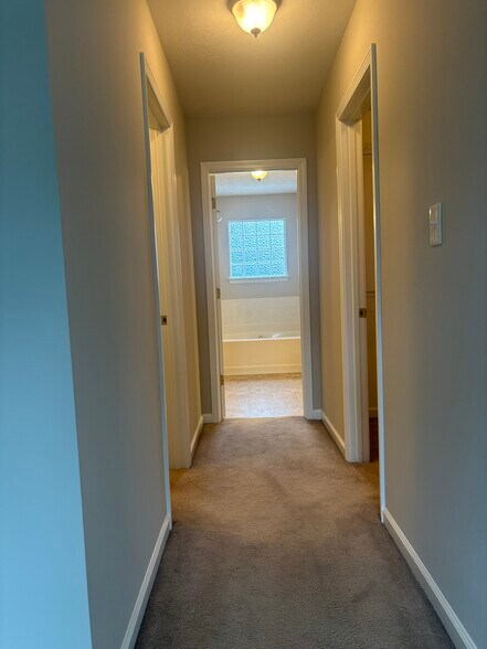 Building Photo - 5053 Reynolds Way
