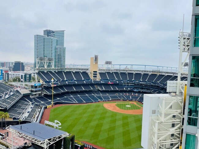Primary Photo - Ballpark View Condo at The Legend!