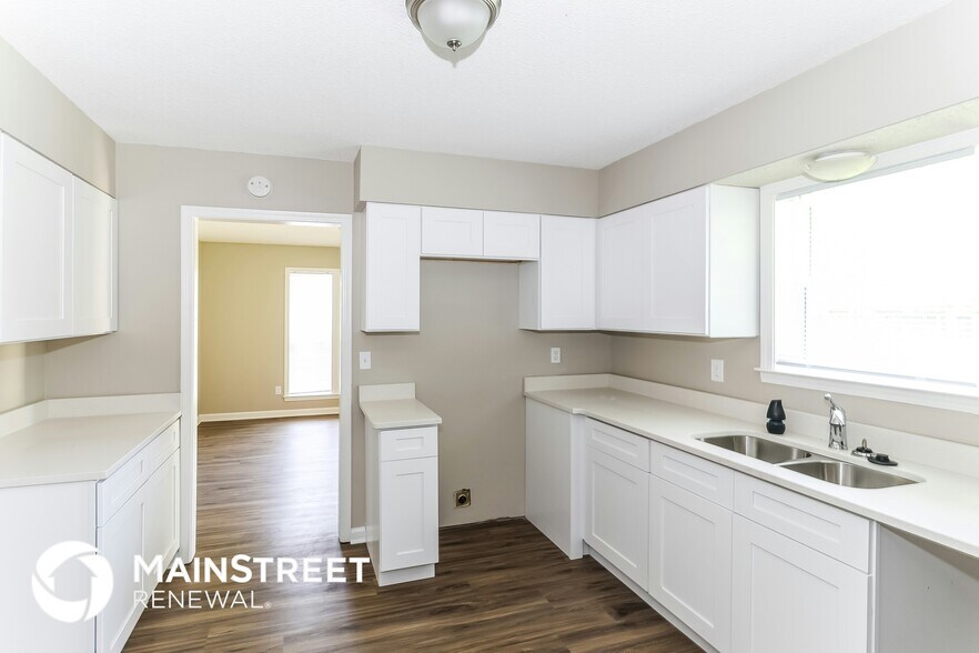 Building Photo - 4511 Crump Rd