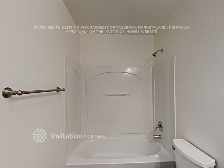 Building Photo - 1991 W Sunshine Butte Dr