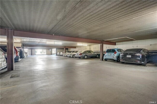 Building Photo - 1750 E Ocean Blvd