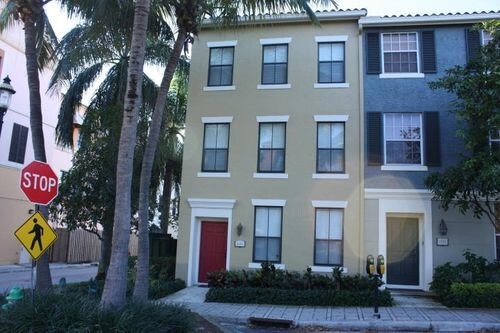 Primary Photo - 606 Fern St