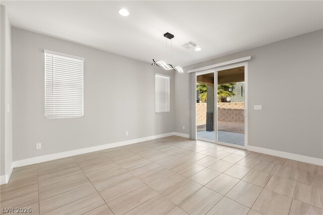 Building Photo - 129 Parliament Point