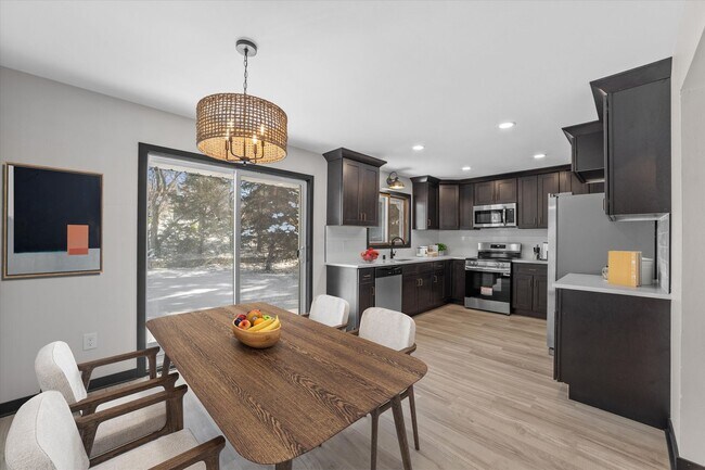 Building Photo - 666-668 Hearne Ct.