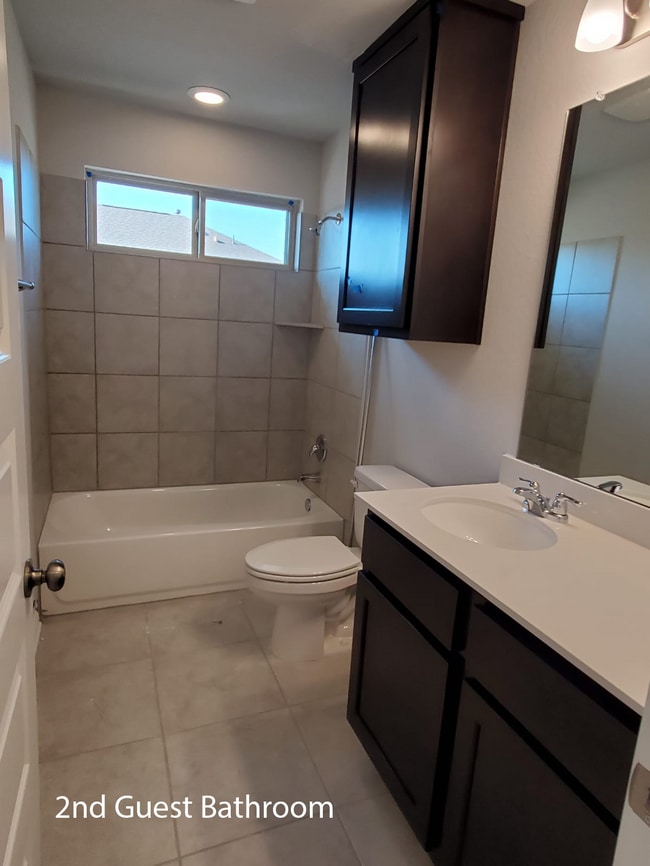 Building Photo - 2412 Pecan Island Dr