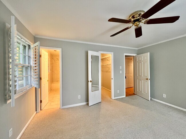 Building Photo - CONVENIENT AND AFFORDABLE
