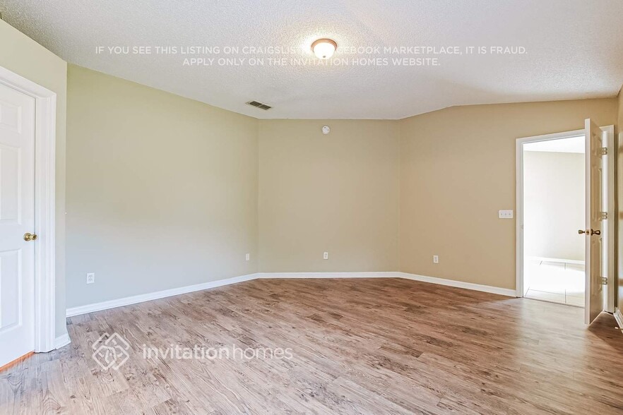 Building Photo - 3270 Phonetia Dr