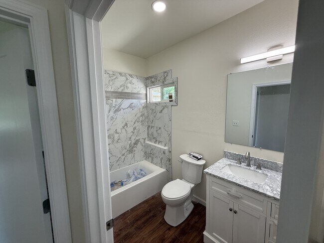 Building Photo - 51-476-476 Lihimauna Rd