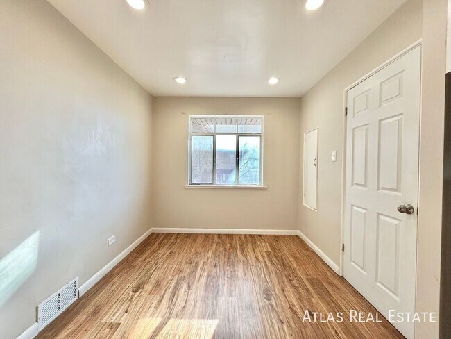 Building Photo - 2353 S Sherman St