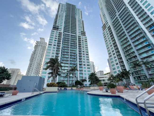 Building Photo - 235 NE 2nd St