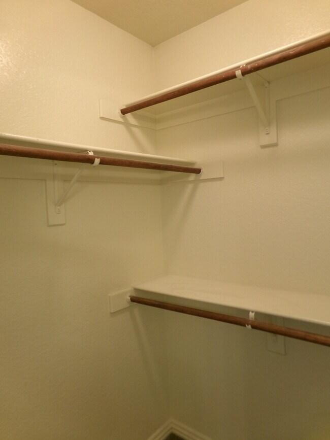 Building Photo - 3876 W Mahogany Dr