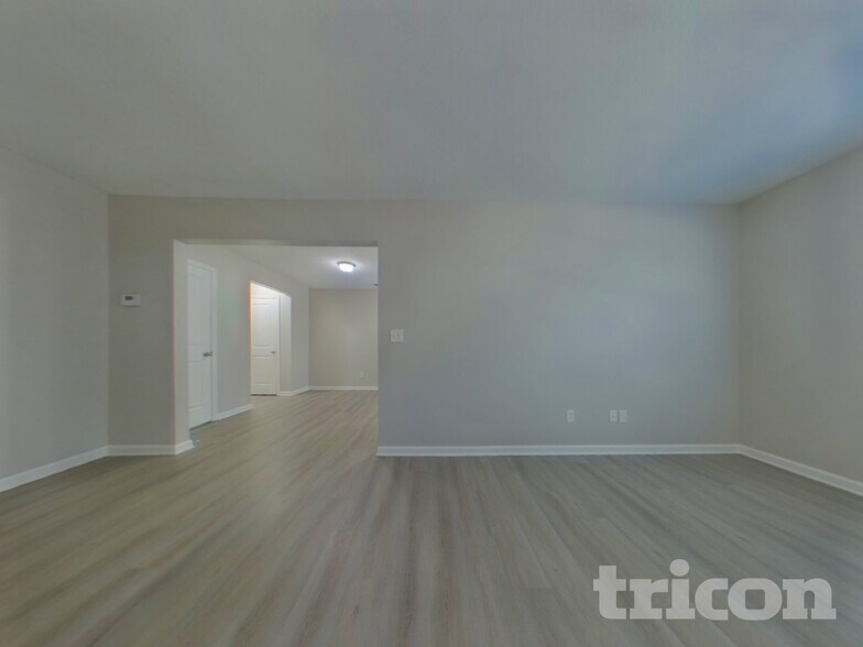 Building Photo - 344 Longfellows Ln