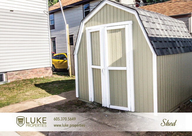 Building Photo - 203 S Summit Ave