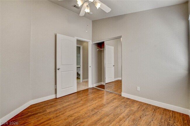 Building Photo - 980 Sand Coral Dr