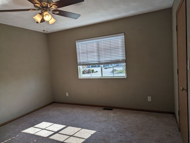 Building Photo - 111 Northtowne St