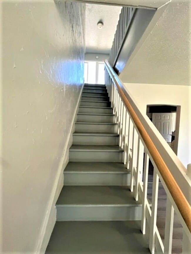 Building Photo - Half off first full month! 2 Bedroom 1 Bat...
