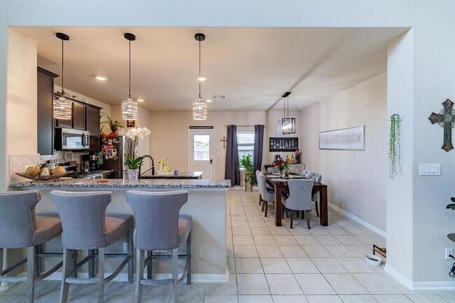 Building Photo - 17020 Lathrop Ave