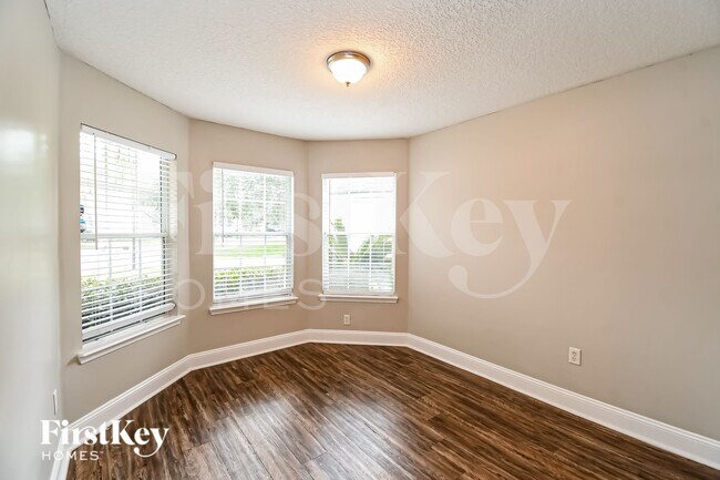 Building Photo - 8006 Welbeck Ln
